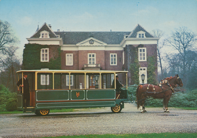 716821 J.W. Houtzager, voor trouw- en gezelschapsritten, Achterweg 10 te Doorn. Reclameprentbriefkaart met een ...